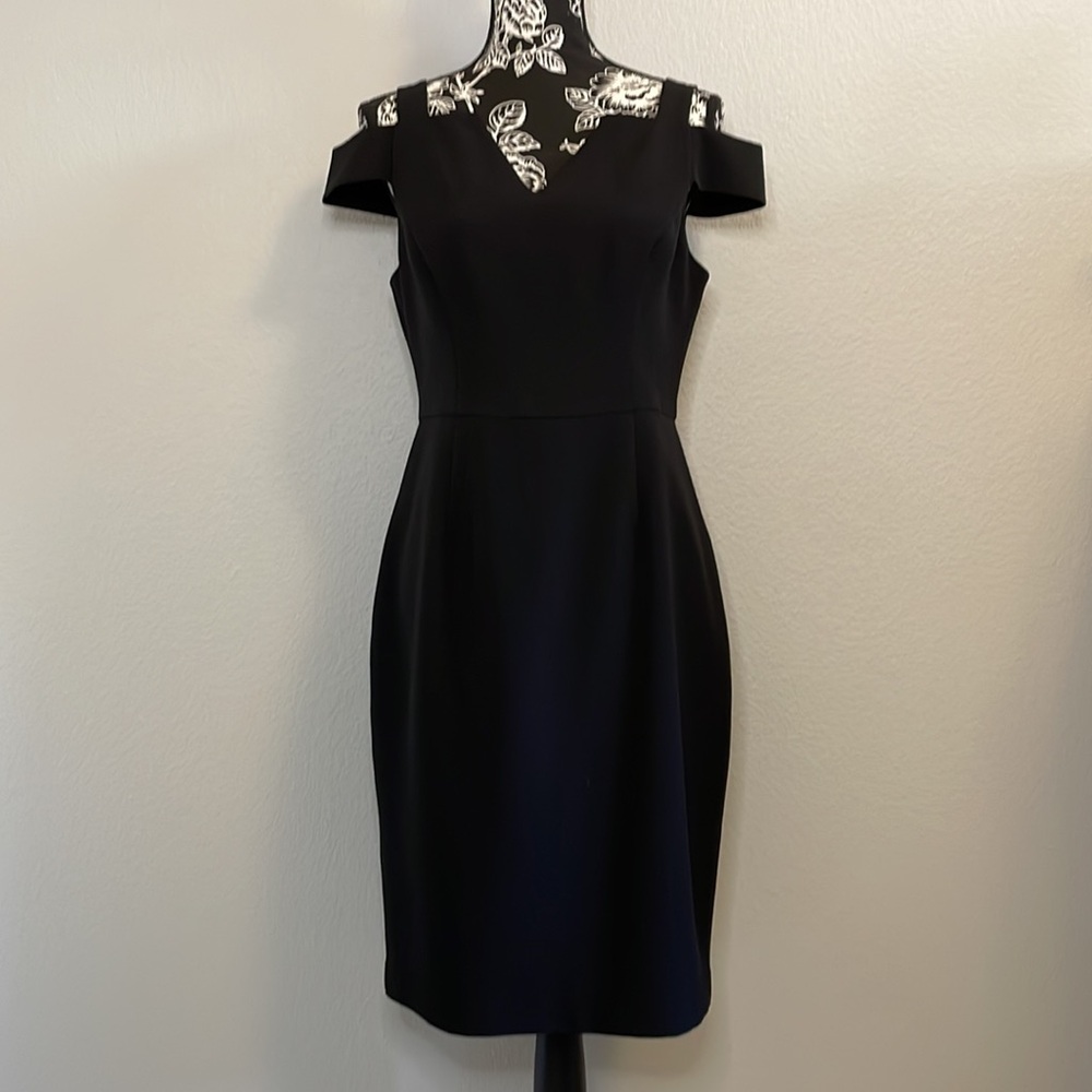 White House Black Market Sleeveless V Neck Sheath Dress Black
